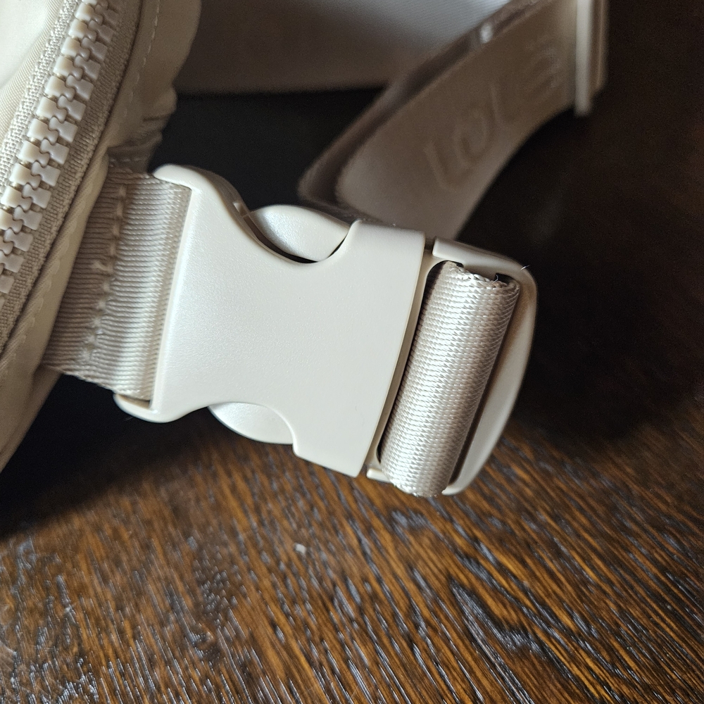 Cream Crossbody Bag - Picture 5 of 11